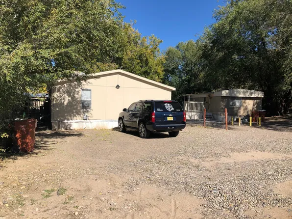 460-466 Richardson Dr, Bernalillo, NM 87004