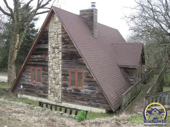 7521 NW Topeka Blvd, Topeka, KS 66617