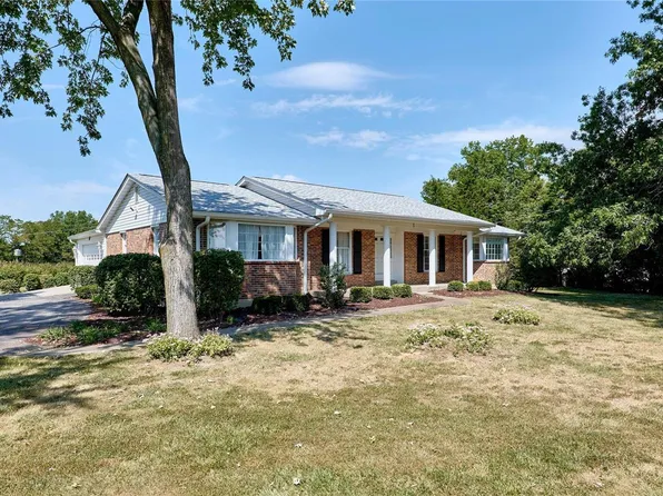 1 Weible Ct, Troy, MO 63379