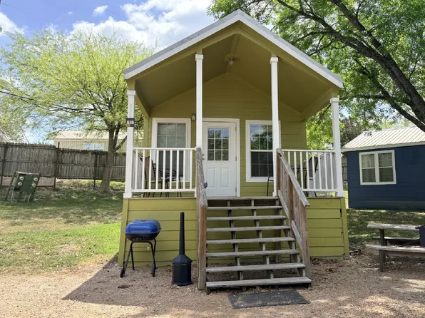 131 Rueckle Rd #615, New Braunfels, TX 78130