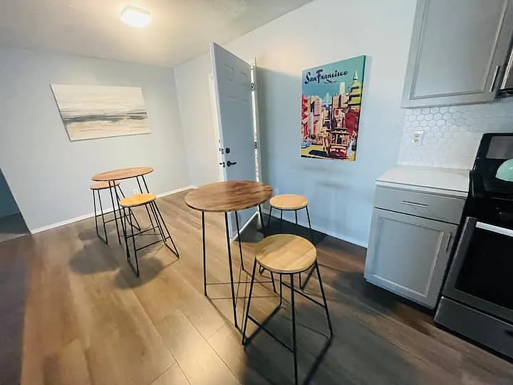219 Jones St — Photo 8