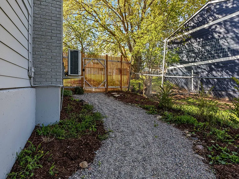 240 E Vista Dr #240 — Photo 14