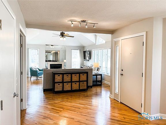 4th image of 6930 Milrose Ln #6930