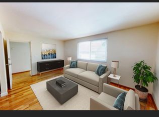 90A W North Broadway, Columbus, OH 43214