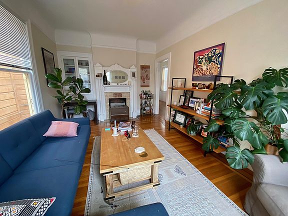 2nd image of 339 Waller St #1