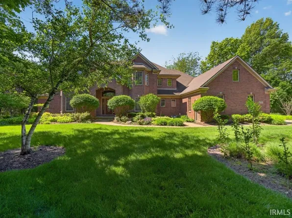 7384 E Lakewood Dr #92, Roanoke, IN 46783