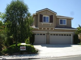 28473 Hidden Hills Dr, Santa Clarita, CA 91390