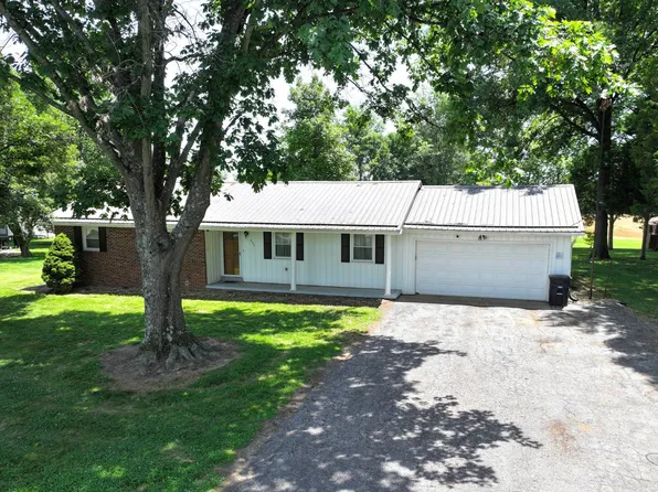 405 Fisk Ave, Grayville, IL 62844