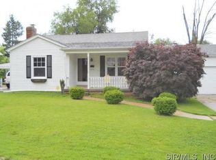1105 McPherson Ave, Alton, IL 62002