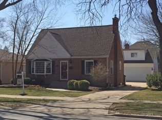 784 S Spring Rd, Elmhurst, IL 60126