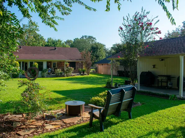 1206 Corey Dr, Whitehouse, TX 75791