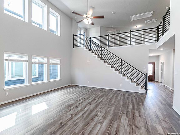 5th image of 14807 Sycamore Crossing