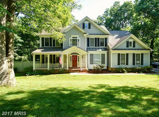 9228 Eljames Dr, Fairfax, VA 22032