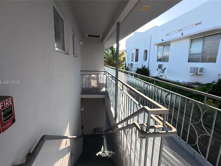 1035 Euclid Ave #25 — Photo 19