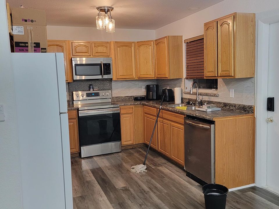 1st image of 101 NE 26th St