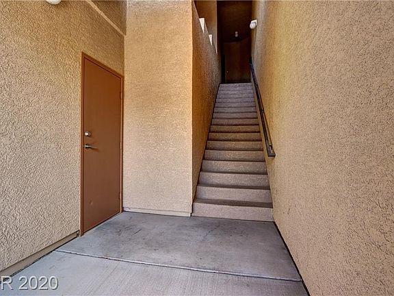 3rd image of 860 Canterra St Unit 2038