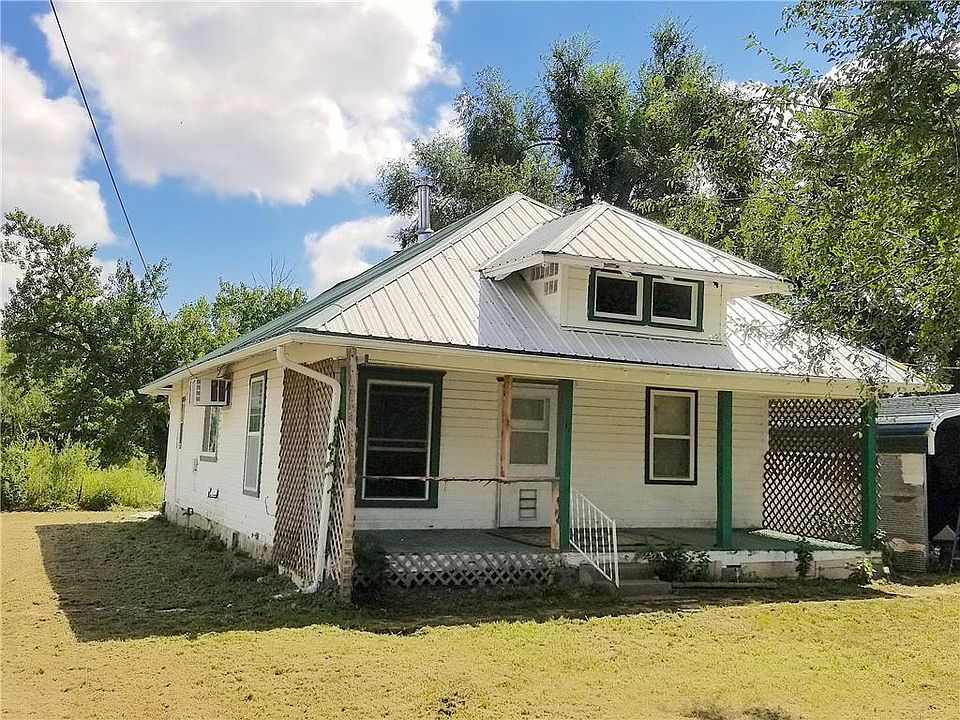 111 N Martindale St, Kincaid, KS 66039 Zillow