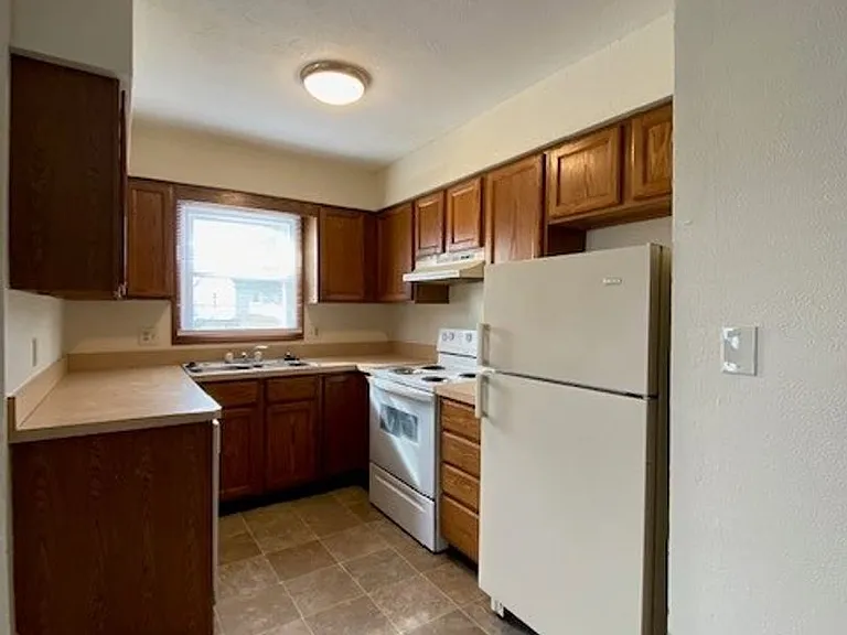 1824 Tiffany Ct — Photo 18