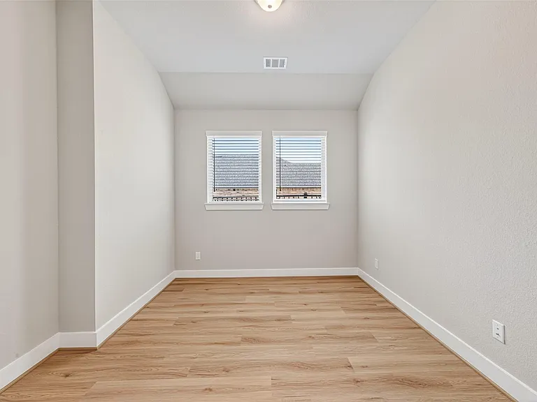2216 Inglenook Grove Dr — Photo 43