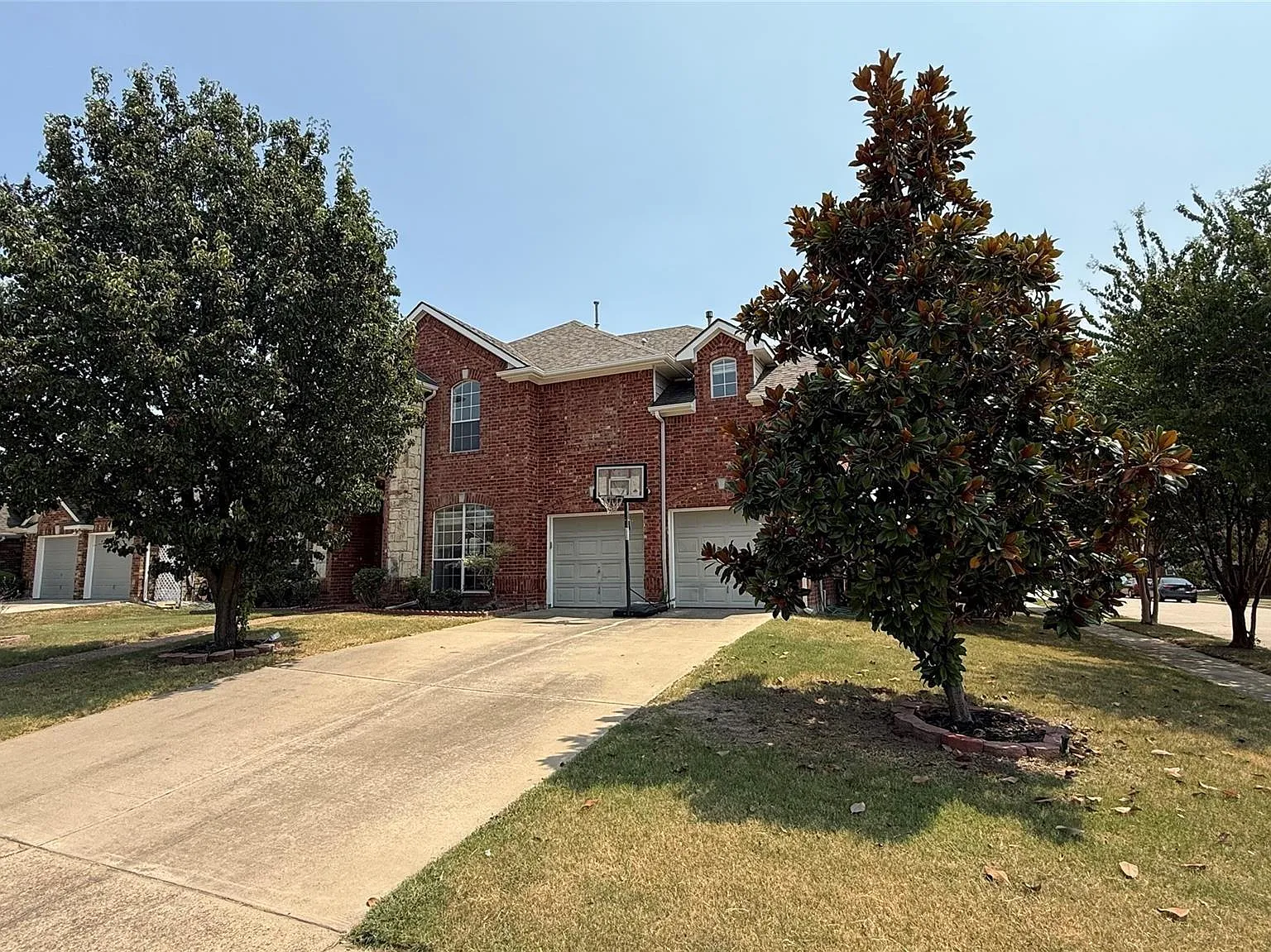 5 bed, 3251 sqft, $3,200 — Photo 4