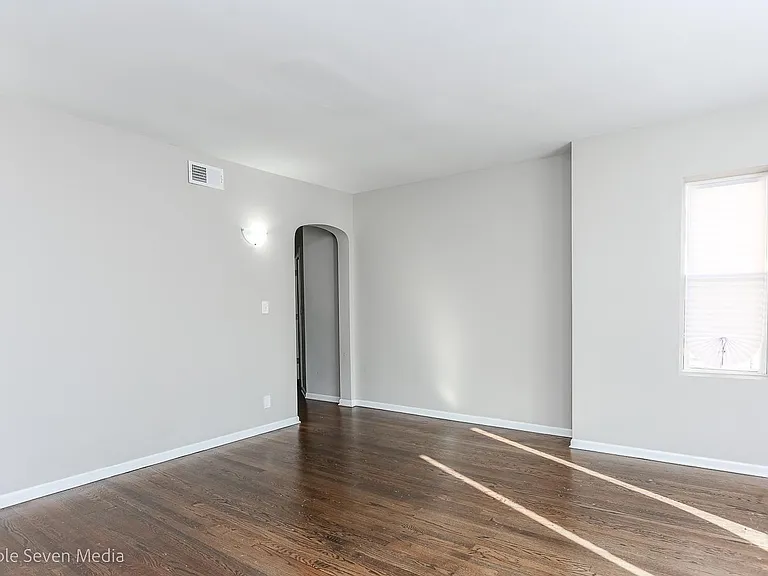 8048 S Paulina St — Photo 3