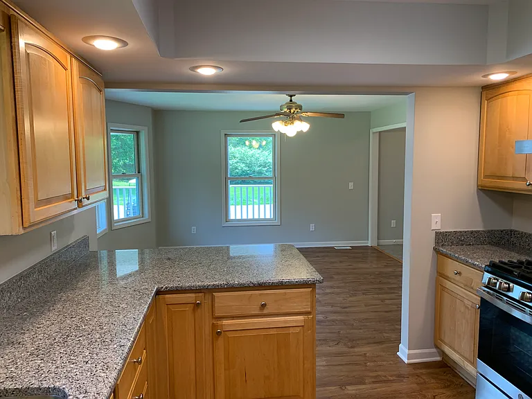 764-1 N Meridian Rd — Photo 10