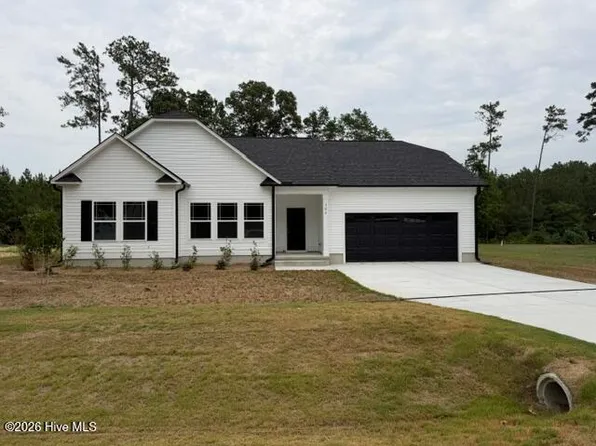 306 Grand Oaks Drive, Goldsboro, NC 27530