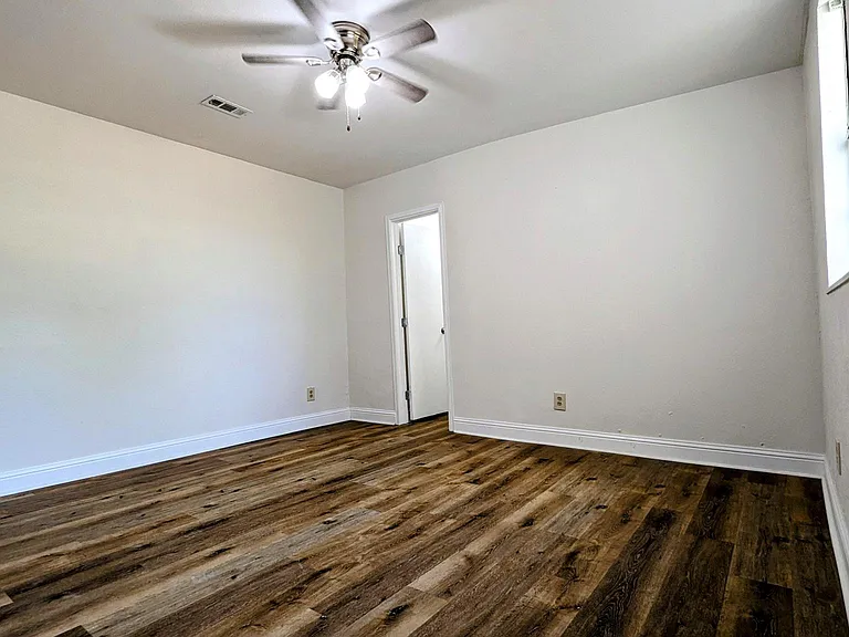 217 Sun Valley Dr — Photo 6