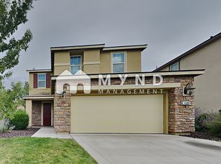1088 Crown View Dr, Reno, NV 89523