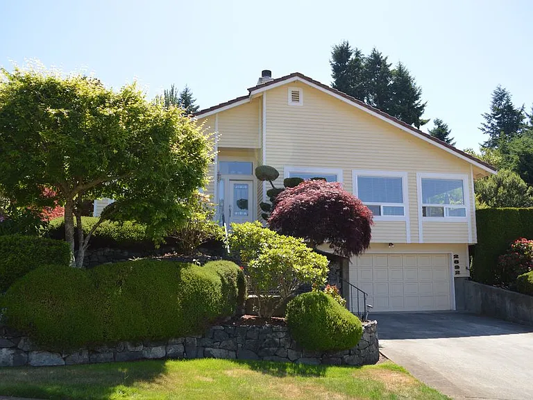 2832 Chambers Bay Dr — Photo 4