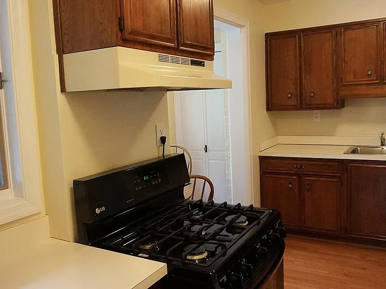 5509 Glenwood Rd — Photo 11