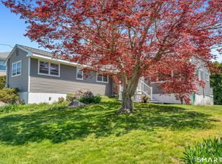 29 Ridge Rd, Groton, CT 06340