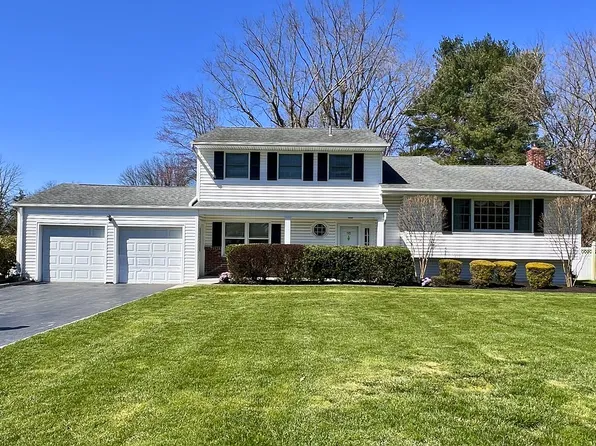 811 Middletown Lincroft Rd #R, Middletown, NJ 07748