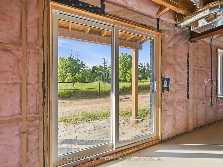 74 Valley Trail Pl — Photo 37