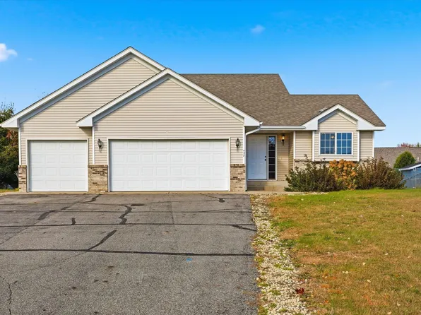457 Elena Ln, Saint Joseph, MN 56374