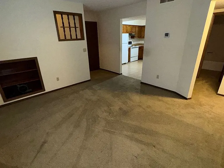 420 N East Park Ln — Photo 13