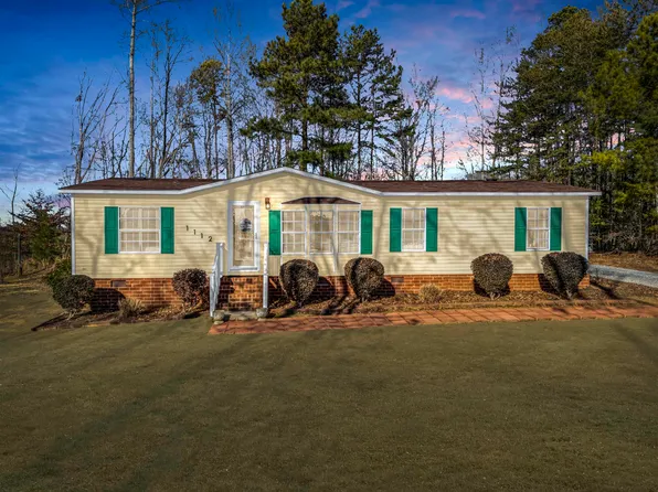 1112 Leadmine Rd, Gaffney, SC 29340