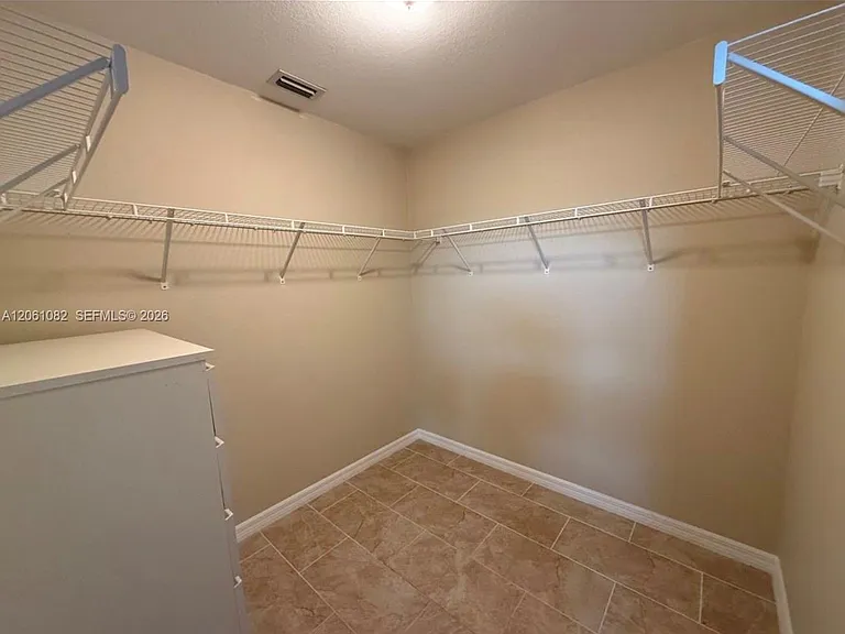 7033 Waldo Cir — Photo 15