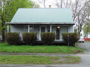 6 Union St, East Millinocket, ME 04430