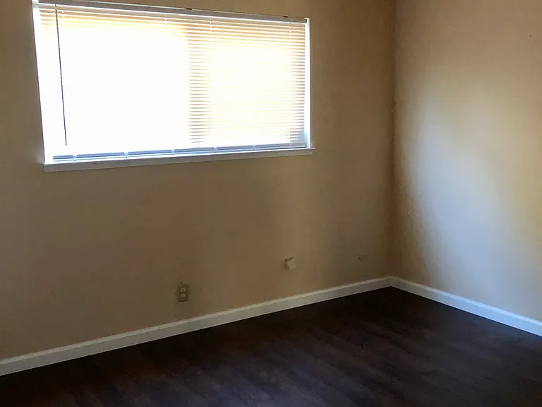 1585 Quebec Ct #2 — Photo 5