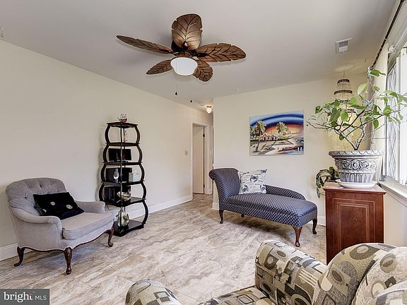 5th image of 29771 Grant Cir