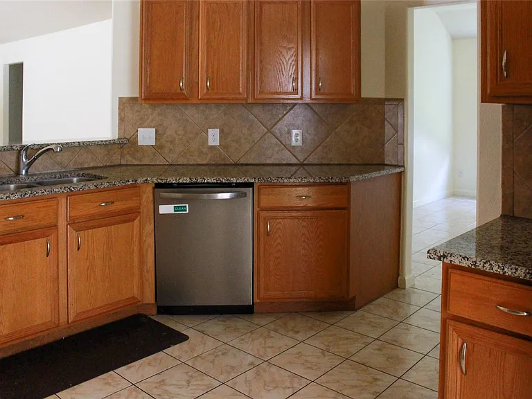 16945 Scenic Knl — Photo 11