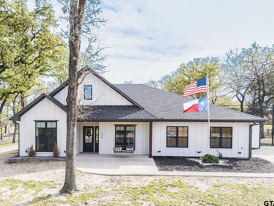 1st image of 228 County Road 2462