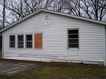 2nd image of 3514 Saint Charles Rd