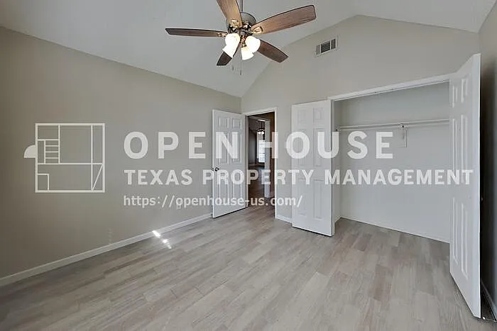 121 Princeton Cir — Photo 13