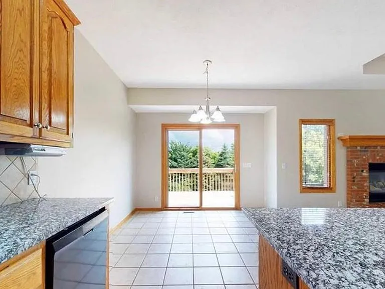15612 Timberlane Dr — Photo 8