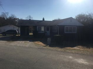 1800 Seifert Dr, Poplar Bluff, MO 63901