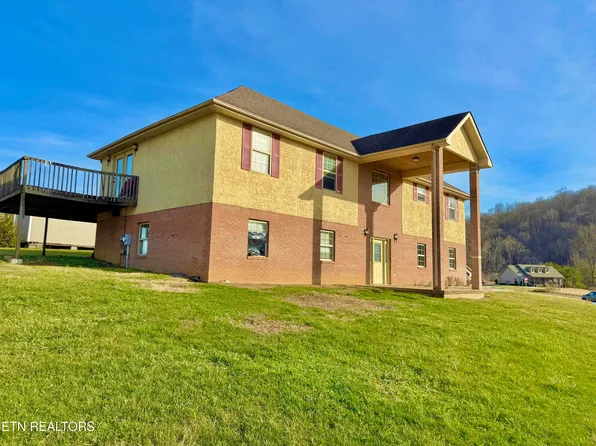 315 Rowlett Trl, Ewing, VA 24248