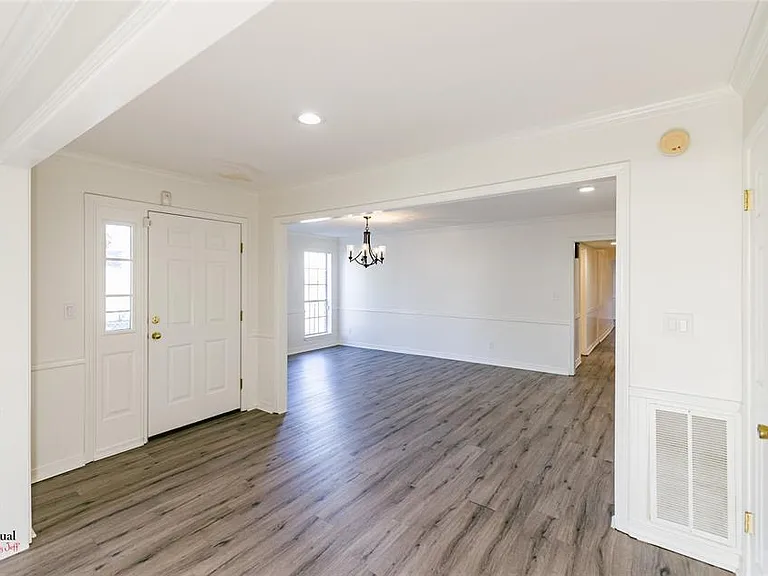65 Tealwood St — Photo 9