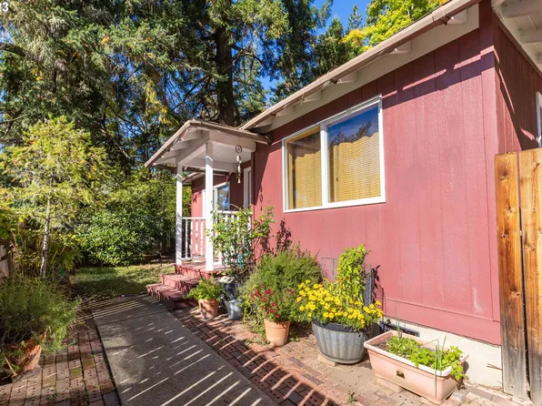 19012 Tiller Trail Hwy, Days Creek, OR 97429